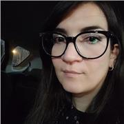 Docente di francese, impartisce lezioni private individuali e di gruppo, di lingua inglese, francese e spagnola